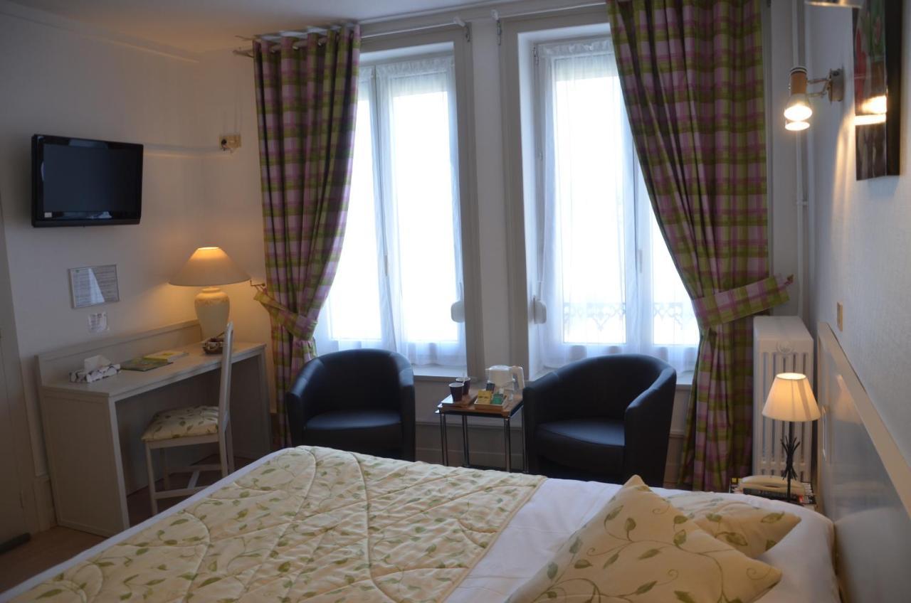 Logis La Sapiniere Otel Remilly-Aillicourt Oda fotoğraf